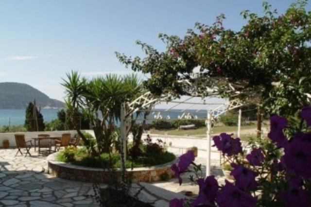 Pleoussa Studio And Apartments Skopelos Exterior foto