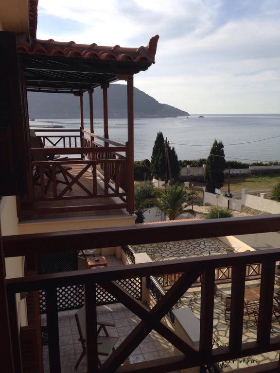 Pleoussa Studio And Apartments Skopelos Exterior foto