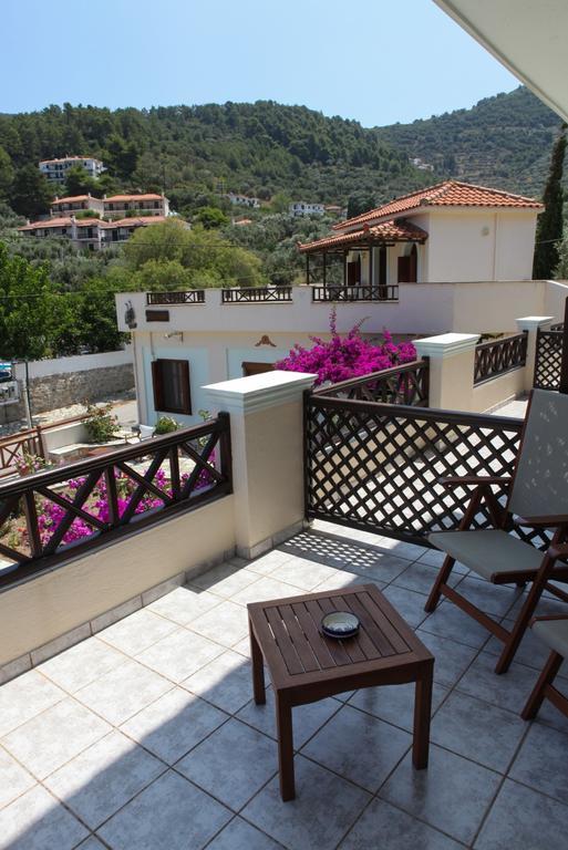 Pleoussa Studio And Apartments Skopelos Exterior foto