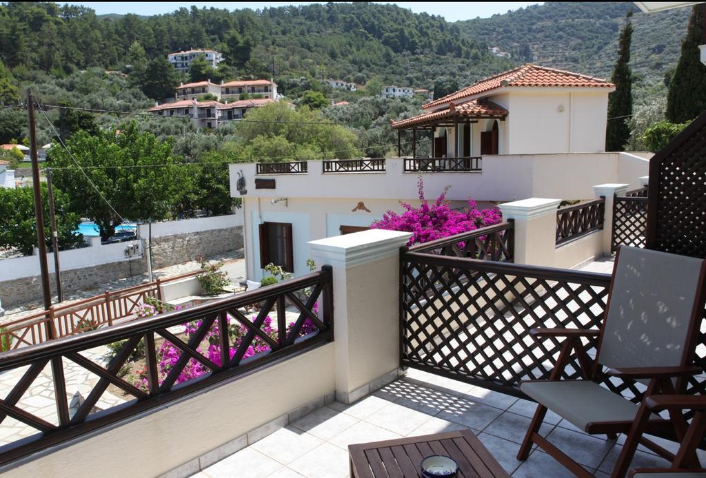 Pleoussa Studio And Apartments Skopelos Exterior foto