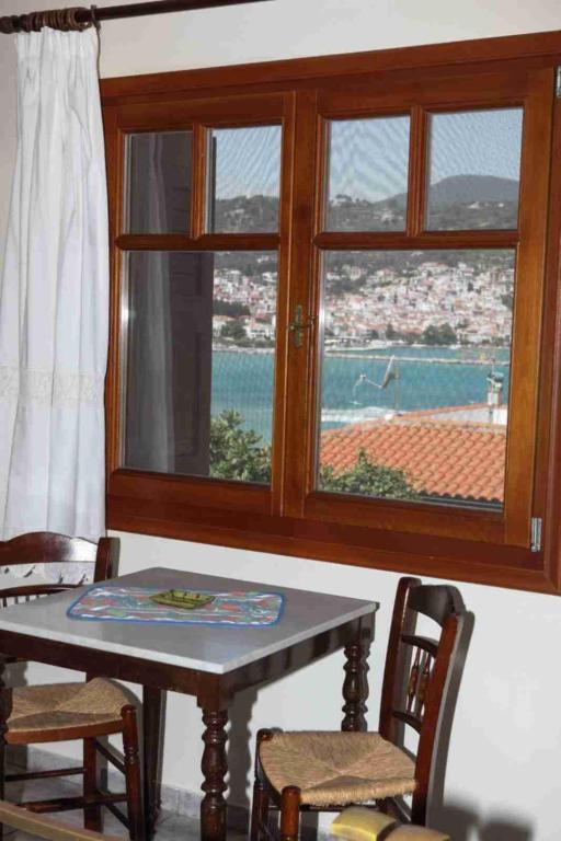 Pleoussa Studio And Apartments Skopelos Habitación foto